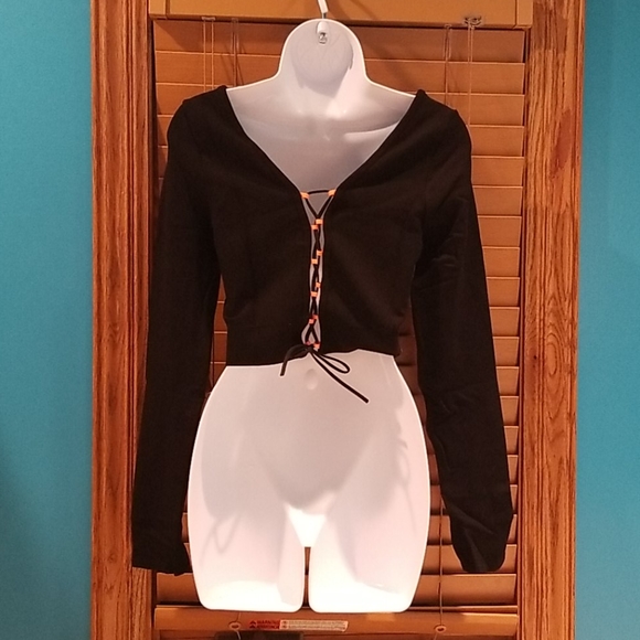 🔮 NWT- Fabletics - NOT ONLINE OR INSTORE - Kinsley Seamless Lace-Up Long Sleeve - Picture 9 of 14